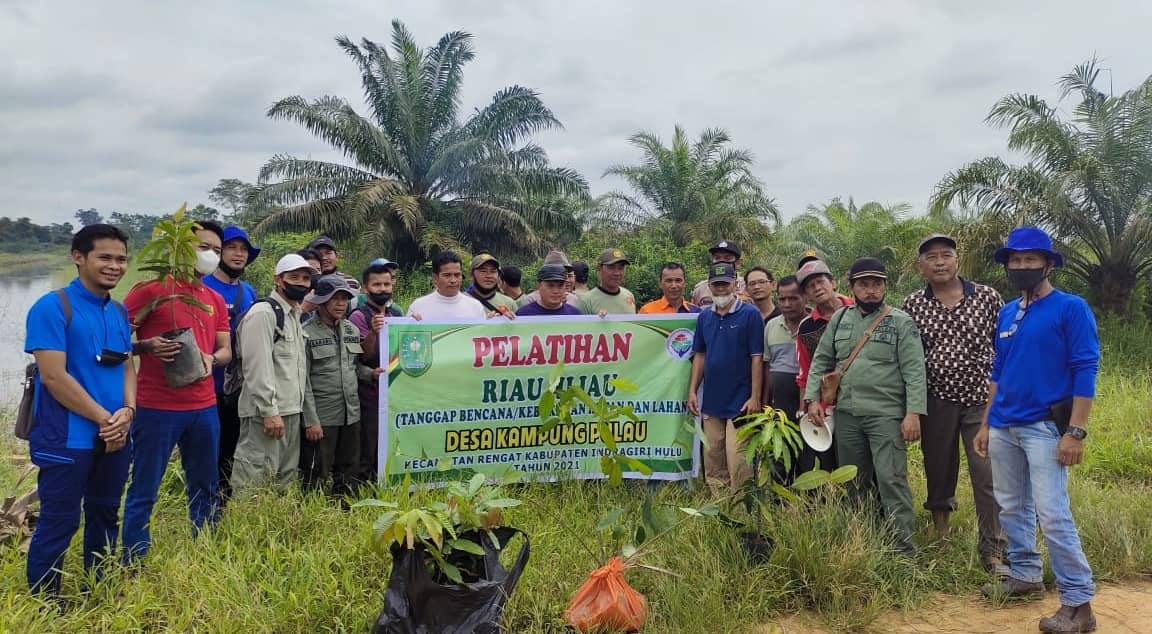 ASAH KETRAMPILAN WARGA DESA HADAPI BENCANA  KARHUTLA KEPALA RESORT KERUMUTAN SELATAN JADI NARA SUMBER