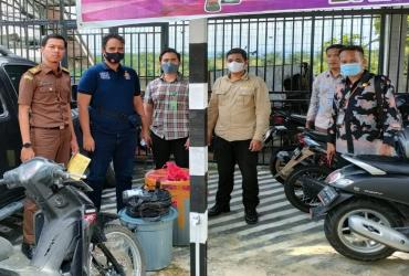 POLDA RIAU BERSAMA BALAI BESAR KSDA RIAU MELAKUKAN PENYERAHAN TERSANGKA DAN BARANG BUKTI TAHAP II KE KEJAKSAAN NEGERI KUANSING, KABUPATEN KUANTAN SINGINGI