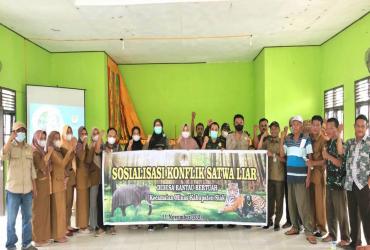 SOSIALISASI TUMBUHAN DAN SATWA LIAR DILINDUNGI DI DESA RANTAU BERTUAH, KABUPATEN SIAK