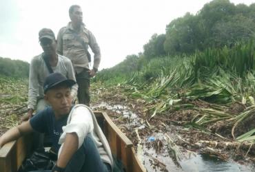 AMANKAN KAWASAN DENGAN RUTIN PATROLI DI SM KERUMUTAN BAGIAN UTARA