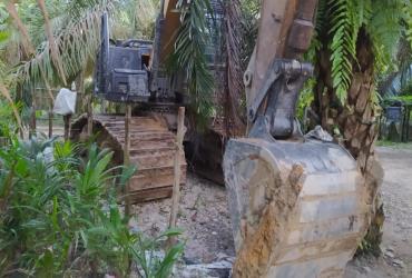 PANTAU AKTIVITAS ALAT BERAT YANG MENGARAH KE KAWASAN SM BUKIT RIMBANG BUKIT BALING