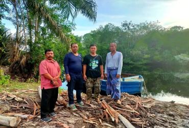 BALAI BESAR KSDA RIAU PANTAU PEMBANGUNAN PERON DI PINGGIR SUNGAI KERUMUTAN