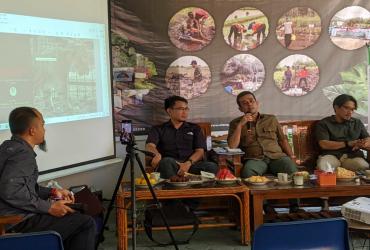 DISKUSI PUBLIK TENTANG MITIGASI KONFLIK HARIMAU VS MANUSIA